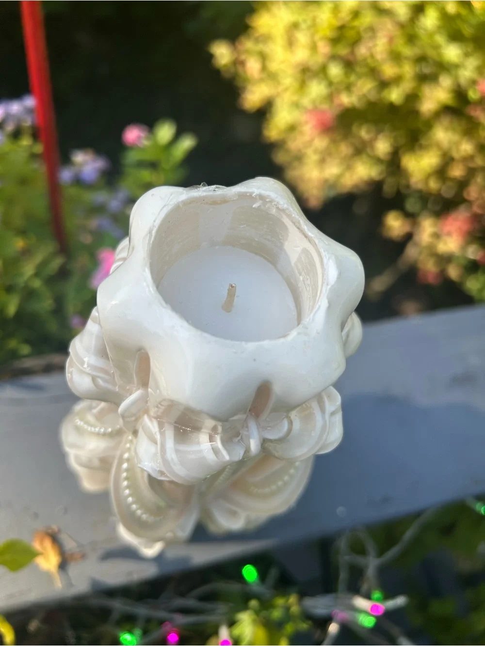 Handcrated elegant cream